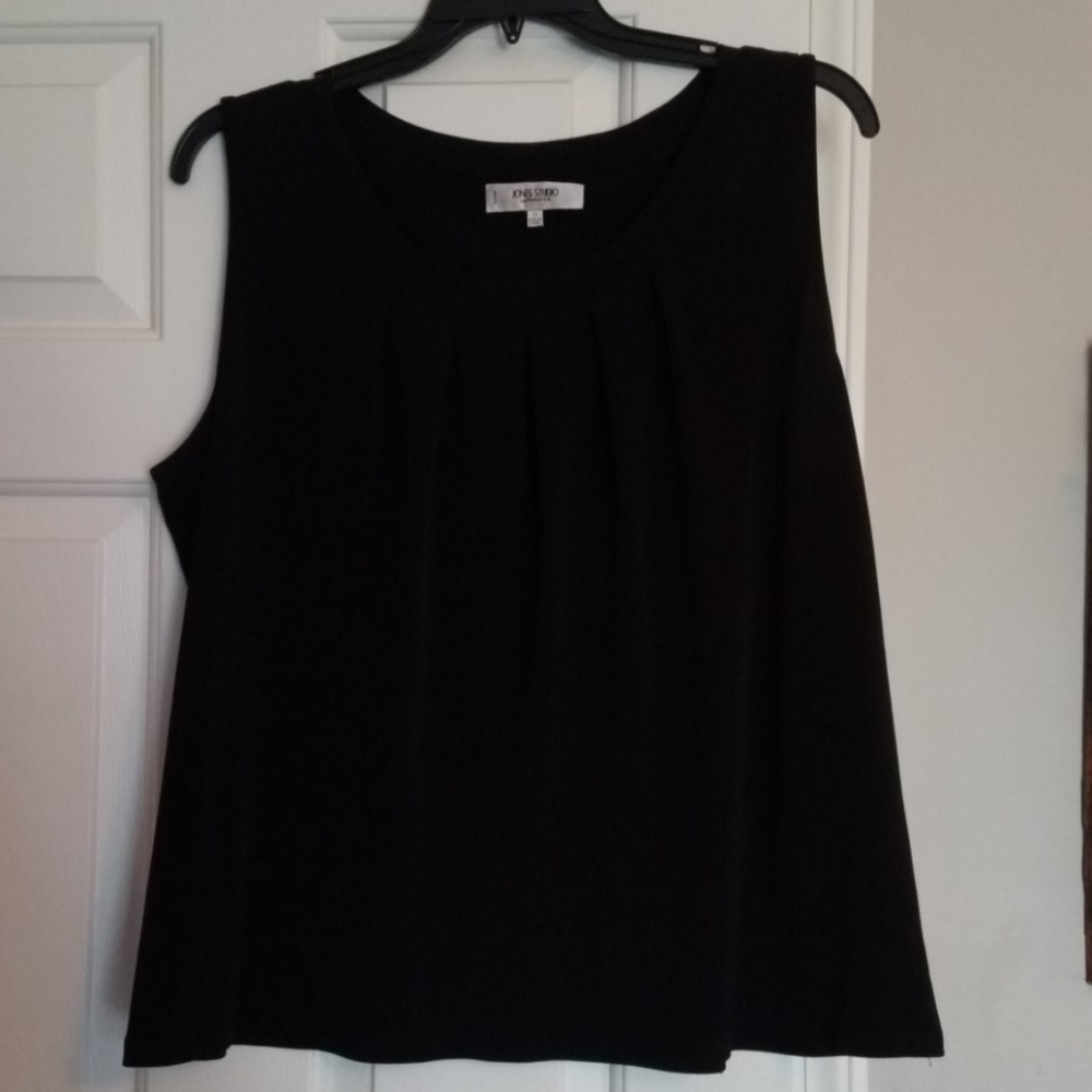 Jones Studio Matte Jersey sleeveless top 2x